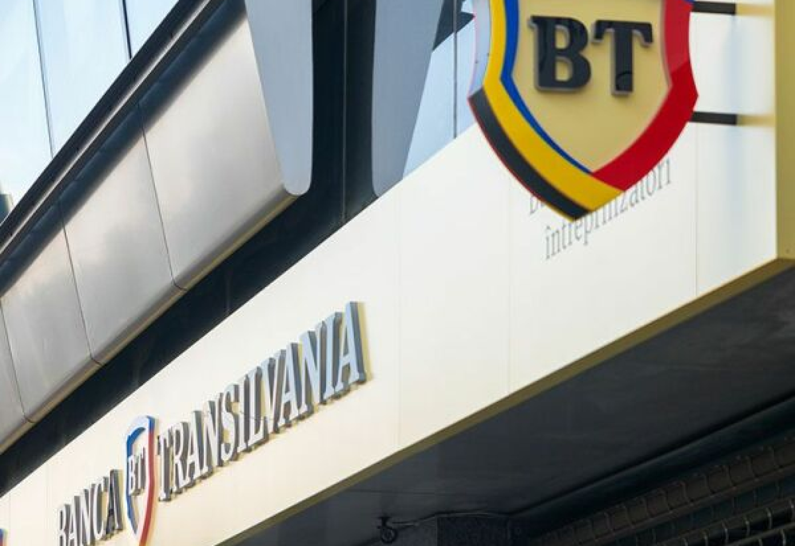 BT 1