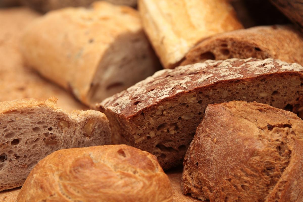 bread, roll, eat