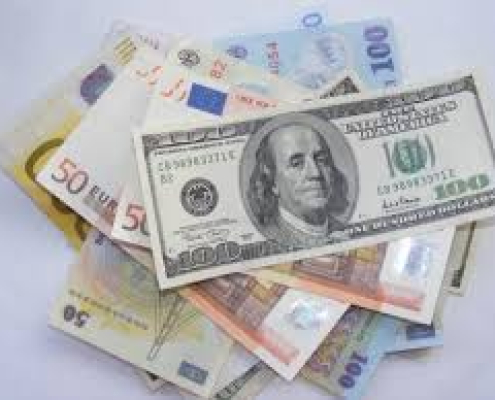 bani, dolari, euro