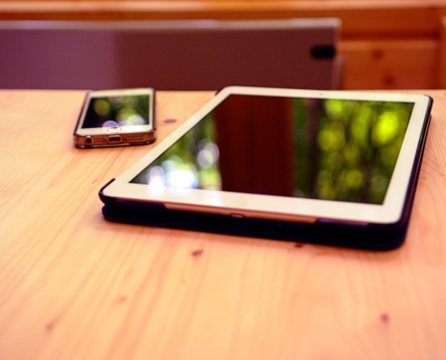 iphone-ipad-tablet-stockpack-pixabay.jpg iphone, ipad, tablet
