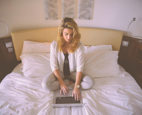 woman-working-bed-stockpack-pixabay.jpg woman, working, bed
