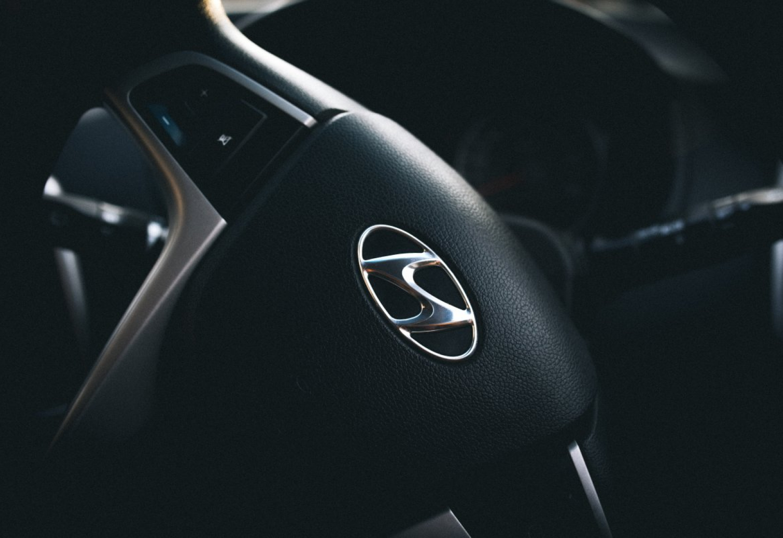 car, hyundai, steering wheel