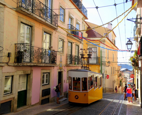 lisbon-colorful-town-center-stockpack-pixabay.jpg lisbon, colorful, town center