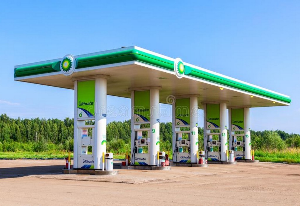 novgorod-region-russia-august-bp-british-petroleum-gas-station-summer-day-british-petroleum-british-multinational-oil-99366047