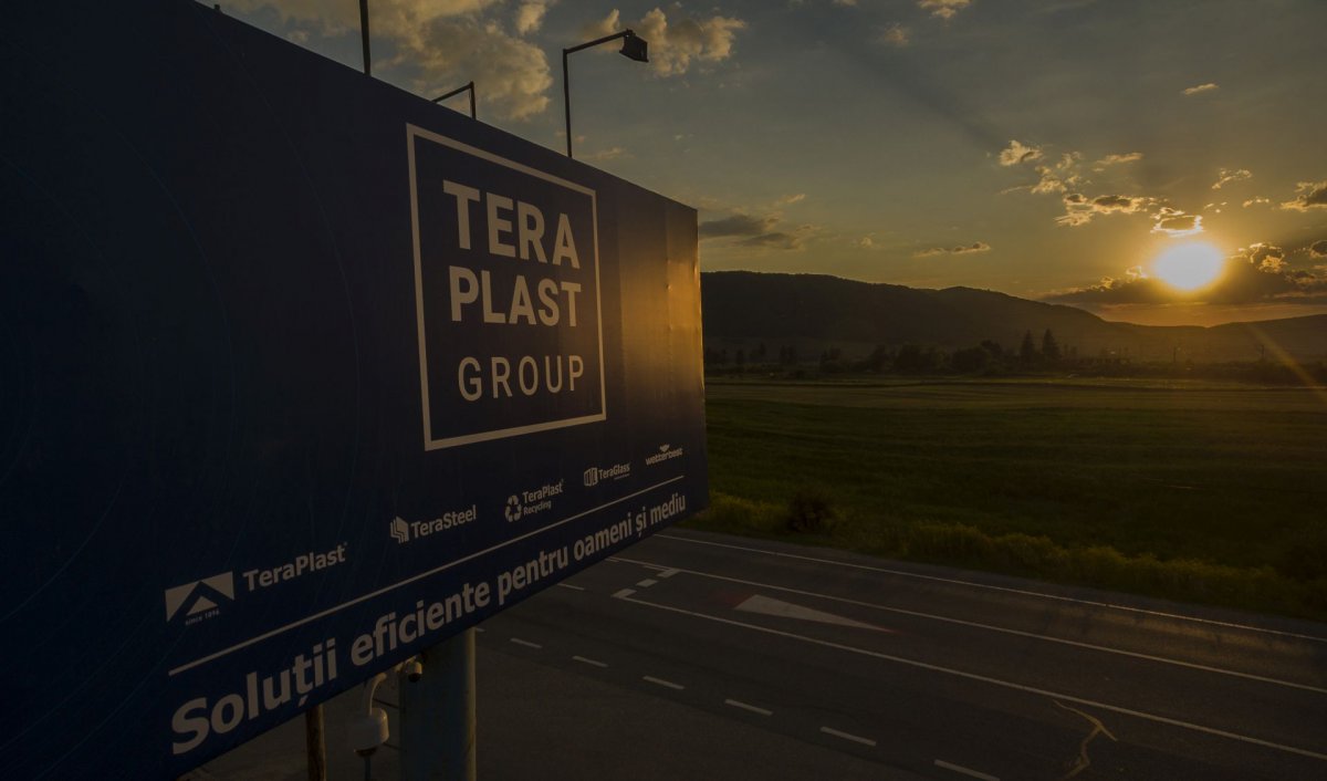 Group-unipole-teraplst Group Unipole Teraplst