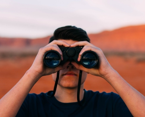 binoculars-looking-man-stockpack-pixabay.jpg binoculars, looking, man