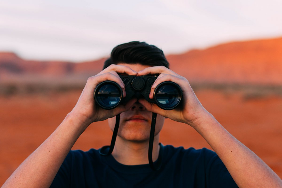 binoculars-looking-man-stockpack-pixabay.jpg binoculars, looking, man