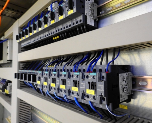 control-cabinet-distributor-verteilerscharnk-stockpack-pixabay.jpg control cabinet, distributor, siemens