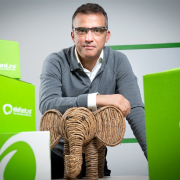 Elefant Sergiu Chircă