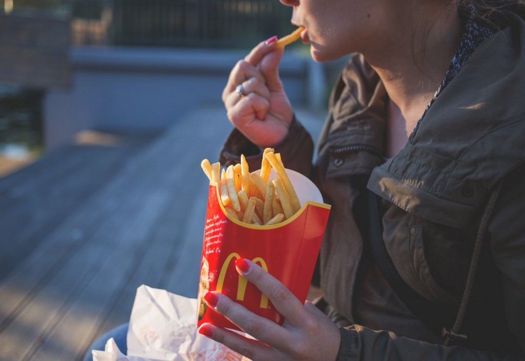french-fries-fast-food-mcdonalds-stockpack-pixabay.jpg french fries, fast food, mcdonald's
