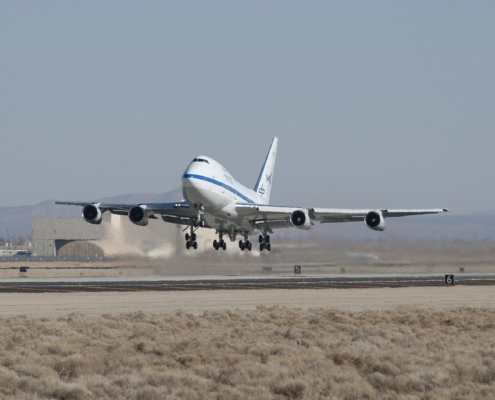 jetliner-takeoff-boeing-747sp-stockpack-pixabay.jpg jetliner, takeoff, boeing 747sp