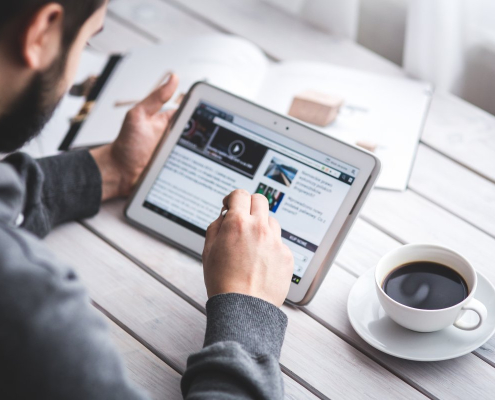 man-reading-touchscreen-stockpack-pixabay.jpg man, reading, touchscreen