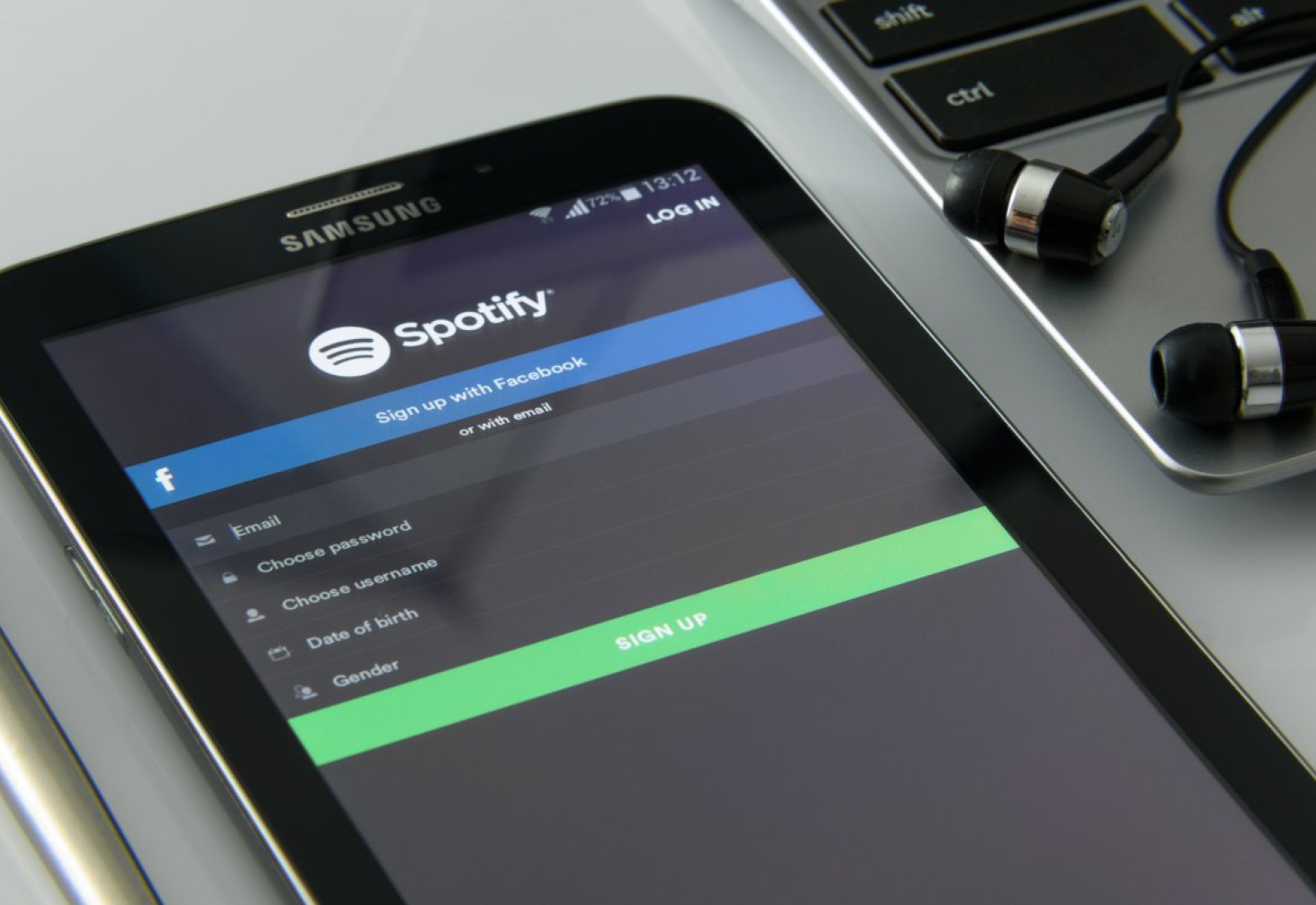 music-on-your-smartphone-spotify-music-service-stockpack-pixabay.jpg music on your smartphone, spotify, music service