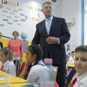 Klaus Iohannis la scoala Klaus Iohannis La Scoala