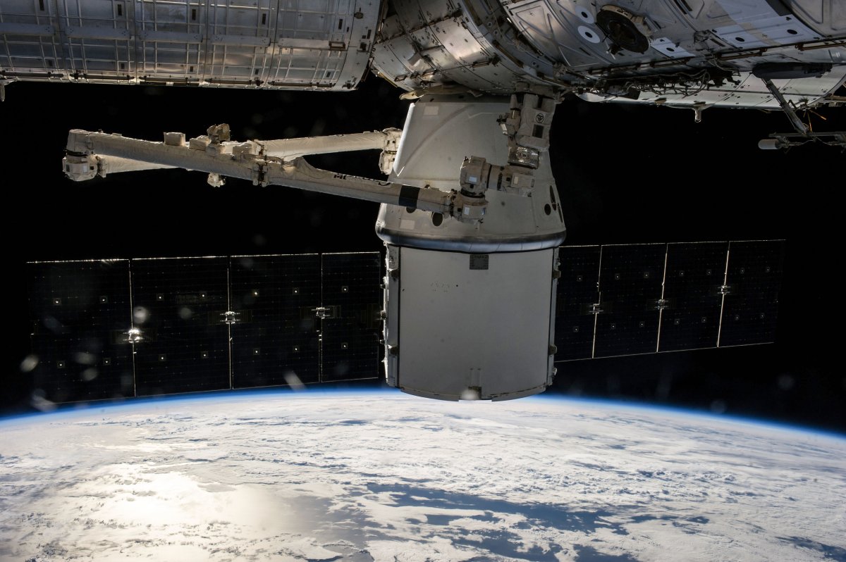 satellite-orbit-spacex-stockpack-pixabay.jpg satellite, orbit, spacex