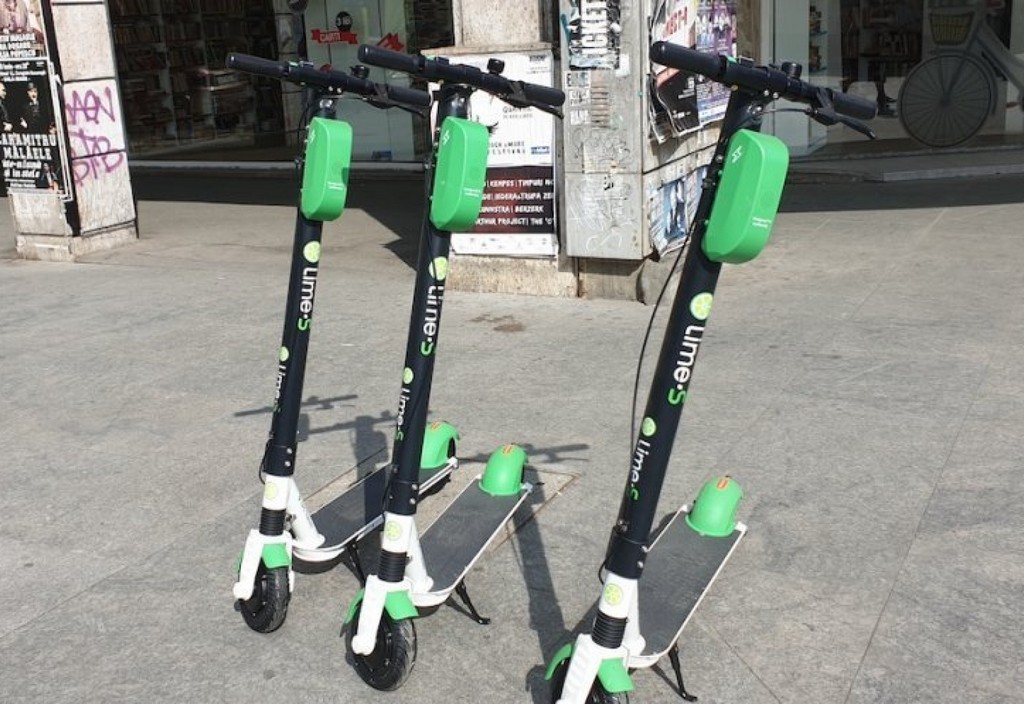 Inchirieri Trotinete Electrice Lime1 1024x497