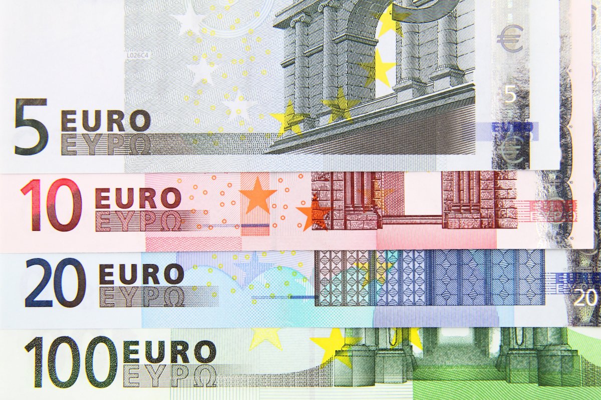 background-bank-banknote-stockpack-pixabay.jpg background, bank, banknote