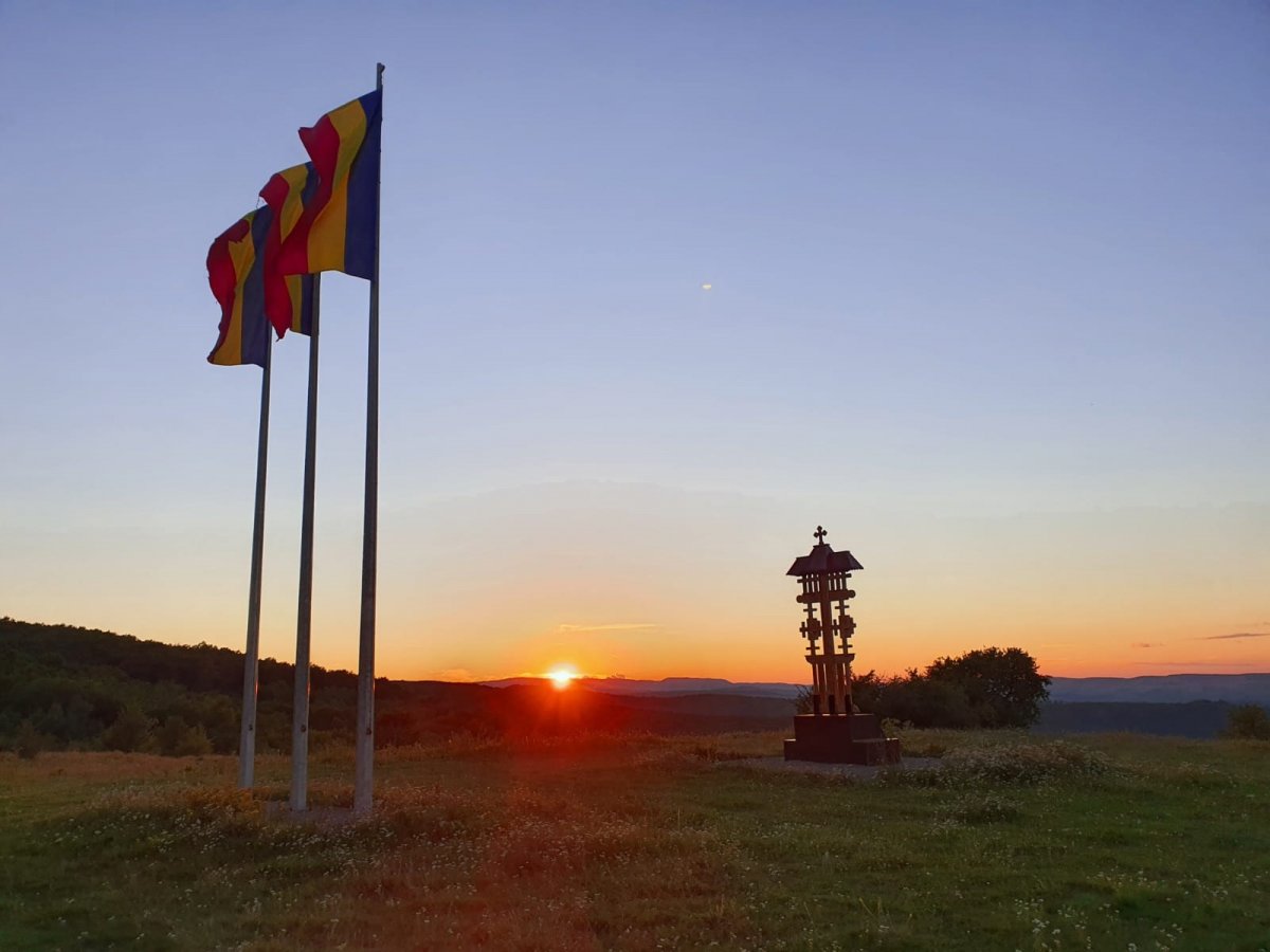La multi ani Romania La Multi Ani Romania
