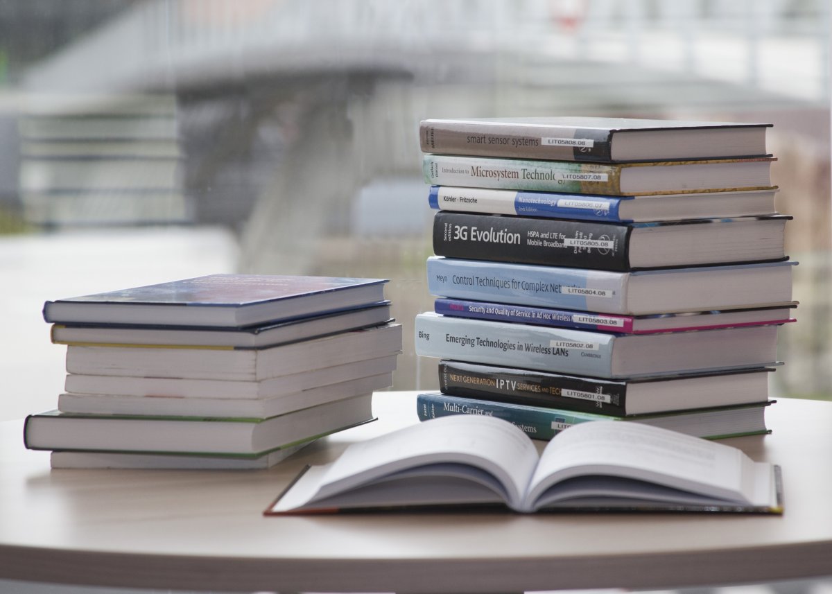 book-stack-learn-stockpack-pixabay.jpg book, stack, learn