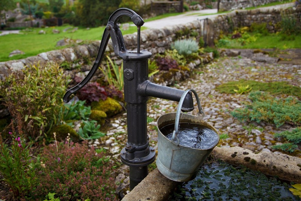 clean-countryside-drink-stockpack-pixabay.jpg clean, countryside, drink
