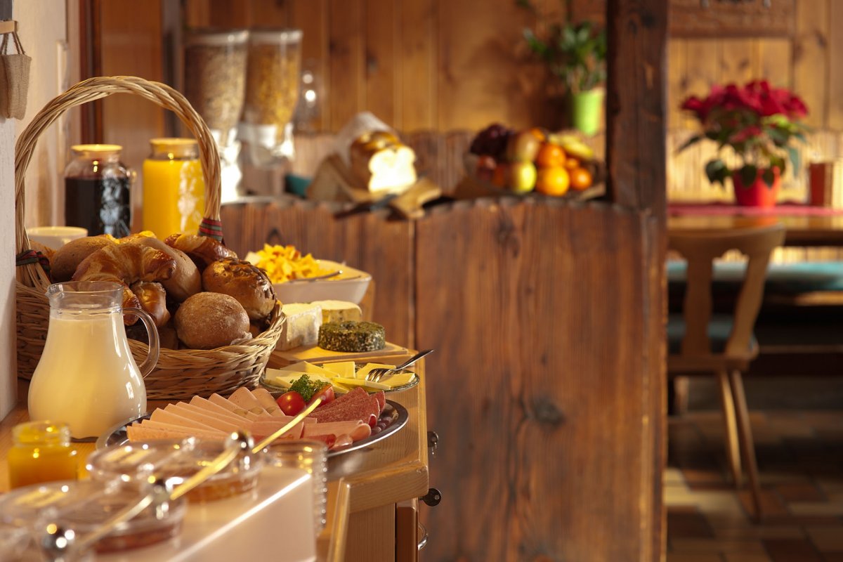 breakfast-buffet-food-stockpack-pixabay.jpg breakfast, buffet, food