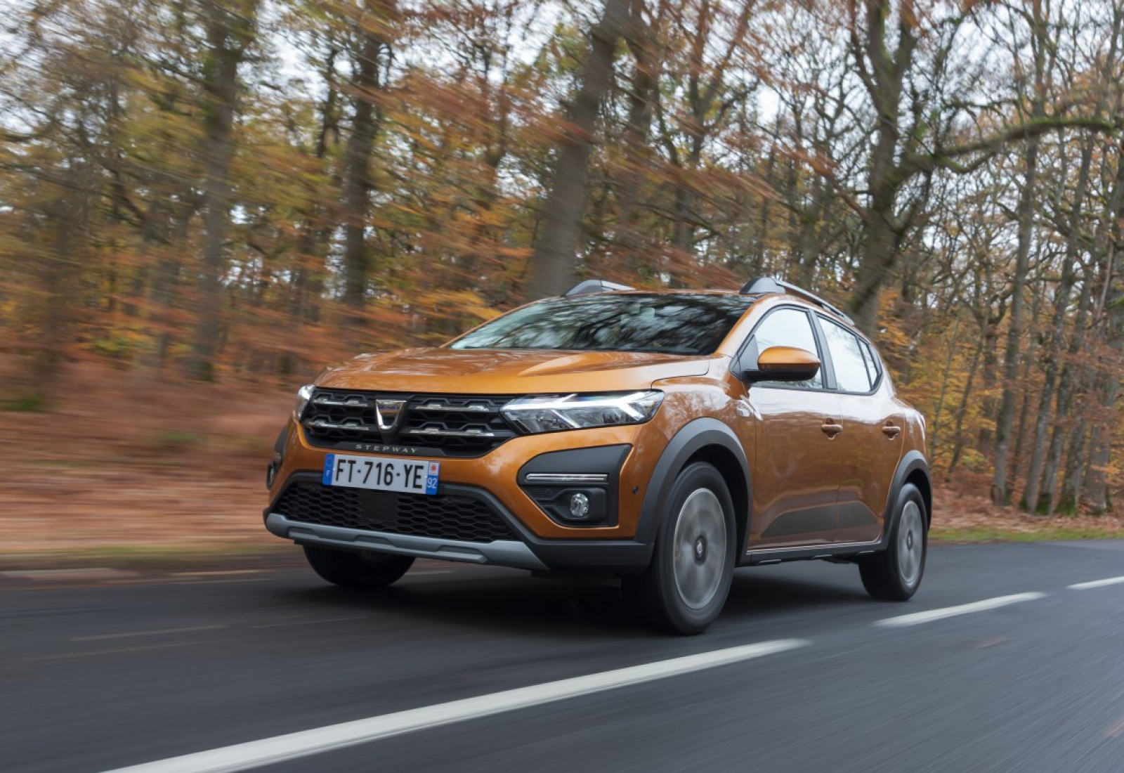2020 - New Dacia SANDERO STEPWAY tests drive 2020 New Dacia Sandero Stepway Tests Drive