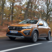 2020 - New Dacia SANDERO STEPWAY tests drive 2020 New Dacia Sandero Stepway Tests Drive