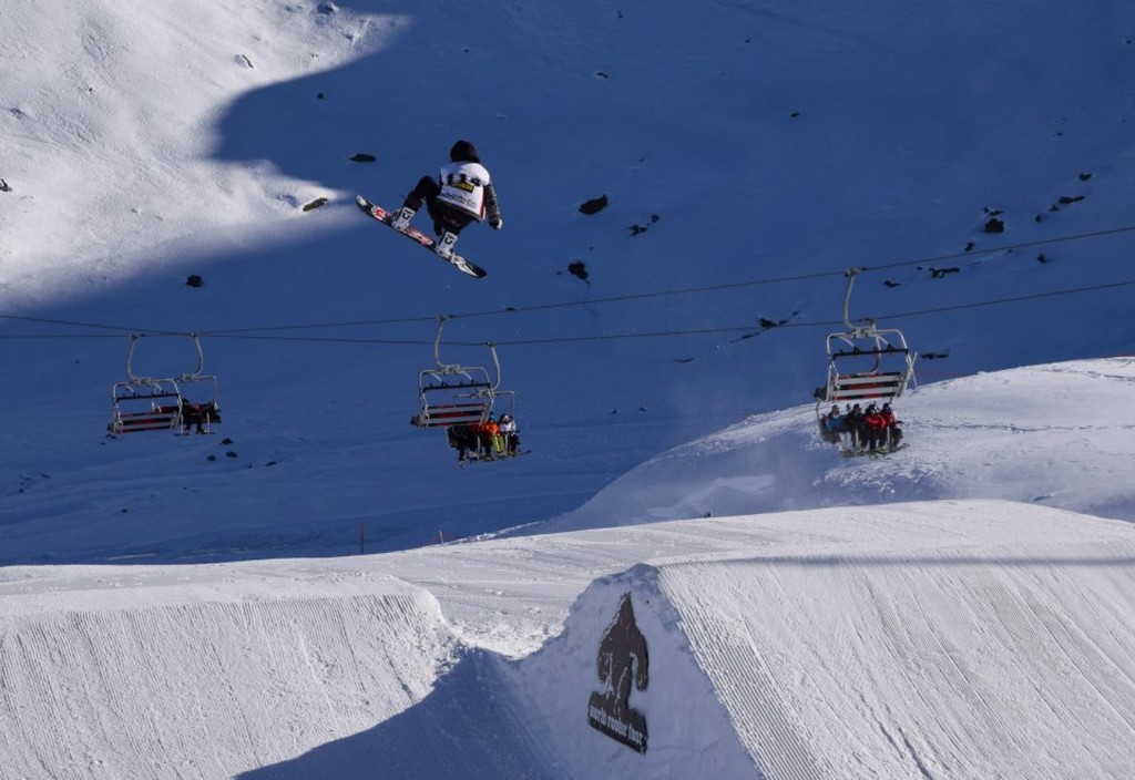 riders-snowboarder-snowboard-stockpack-pixabay.jpg riders, snowboarder, snowboard