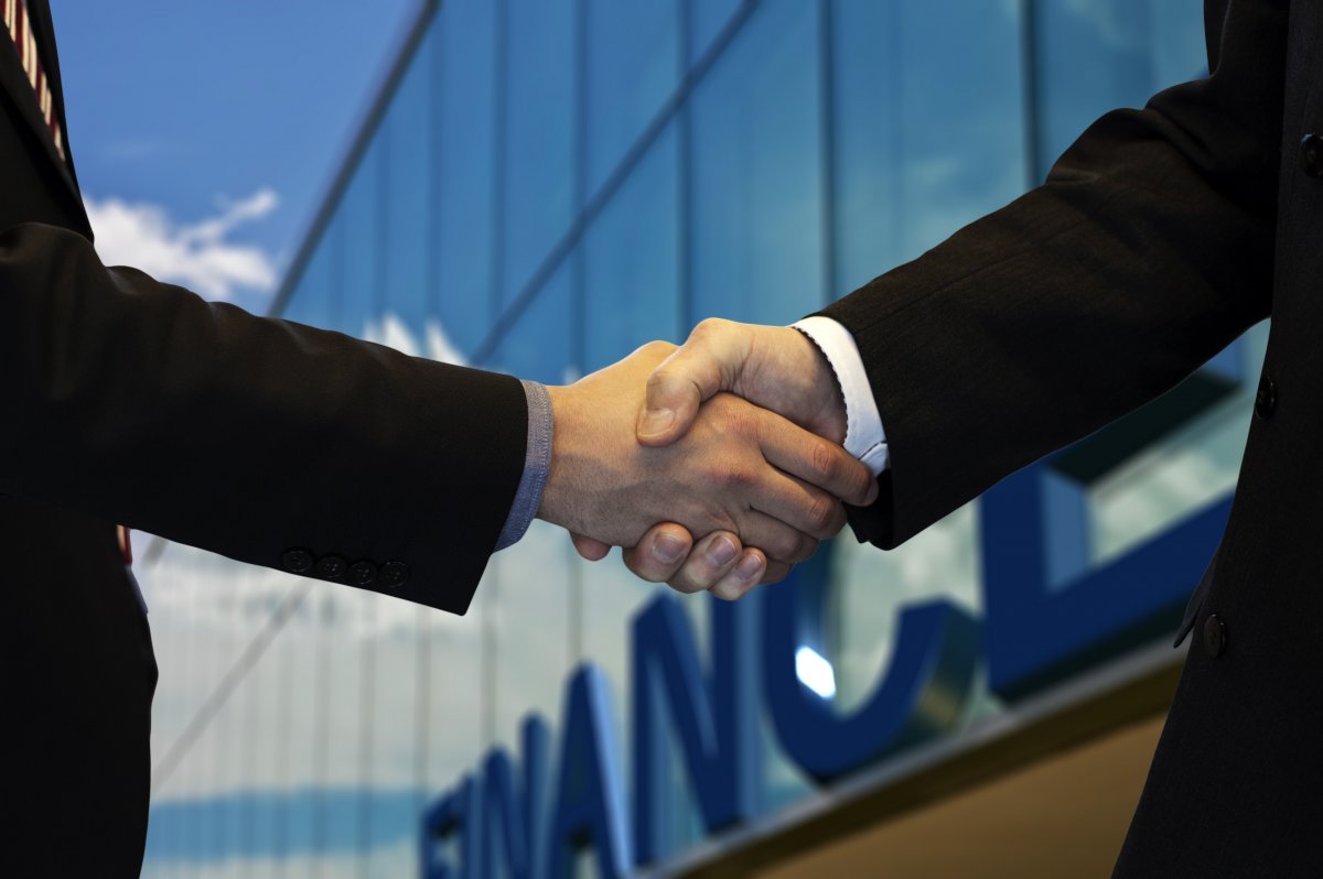 shaking-hands-company-office-stockpack-pixabay.jpg shaking hands, company, office