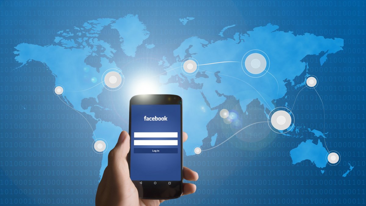 smartphone, facebook, mobile phone