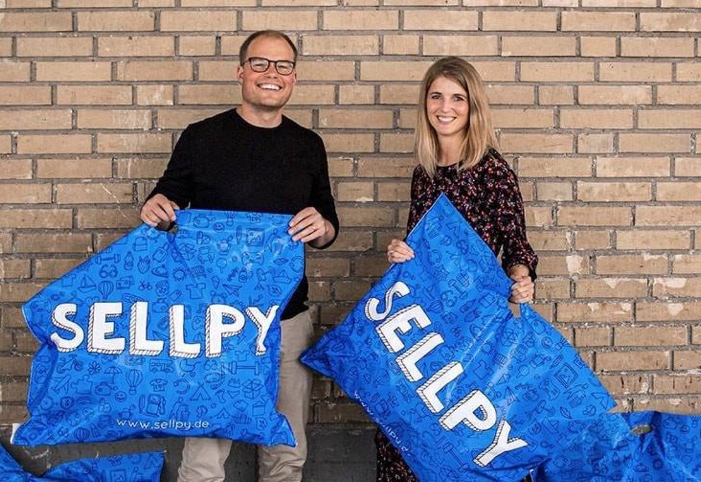 2hennes_mauritz_sellpy1 2hennes Mauritz Sellpy1