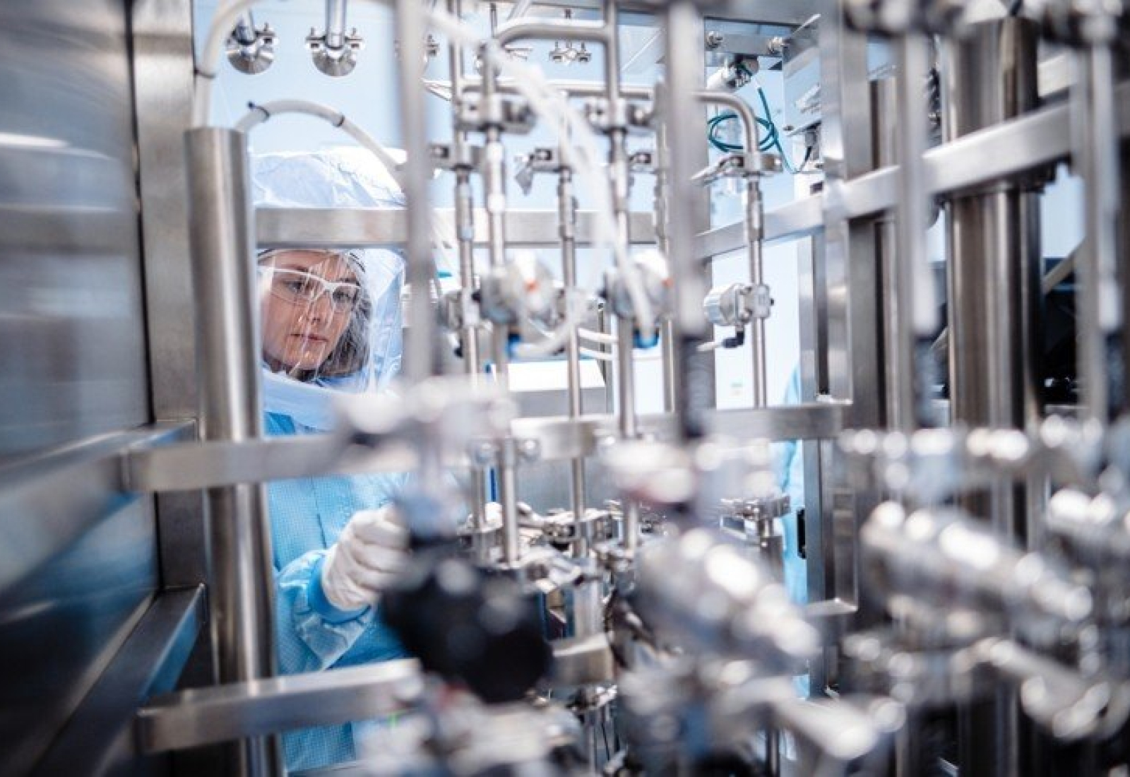 BioNTech-starts-production-at-Marburg-COVID-19-vaccine-site_wrbm_large Biontech Starts Production At Marburg Covid 19 Vaccine Site Wrbm Large