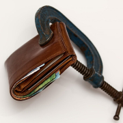 credit-squeeze-taxation-purse-stockpack-pixabay.jpg credit squeeze, taxation, purse