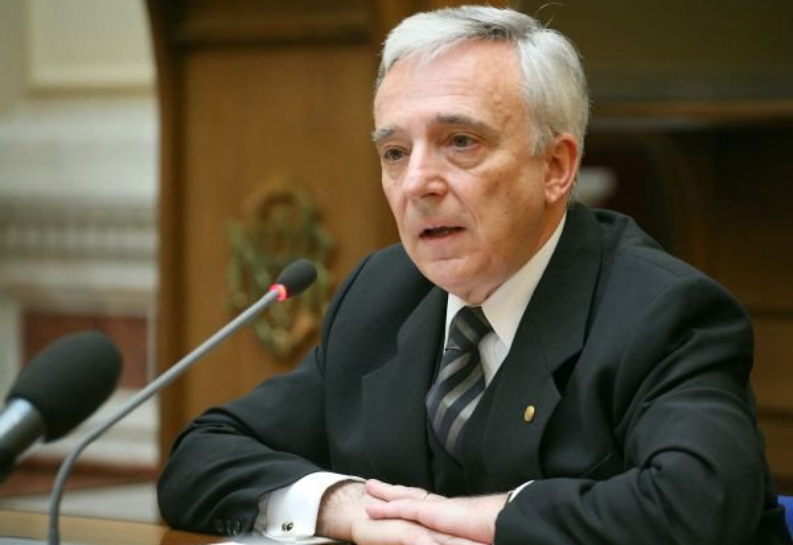 Isarescu