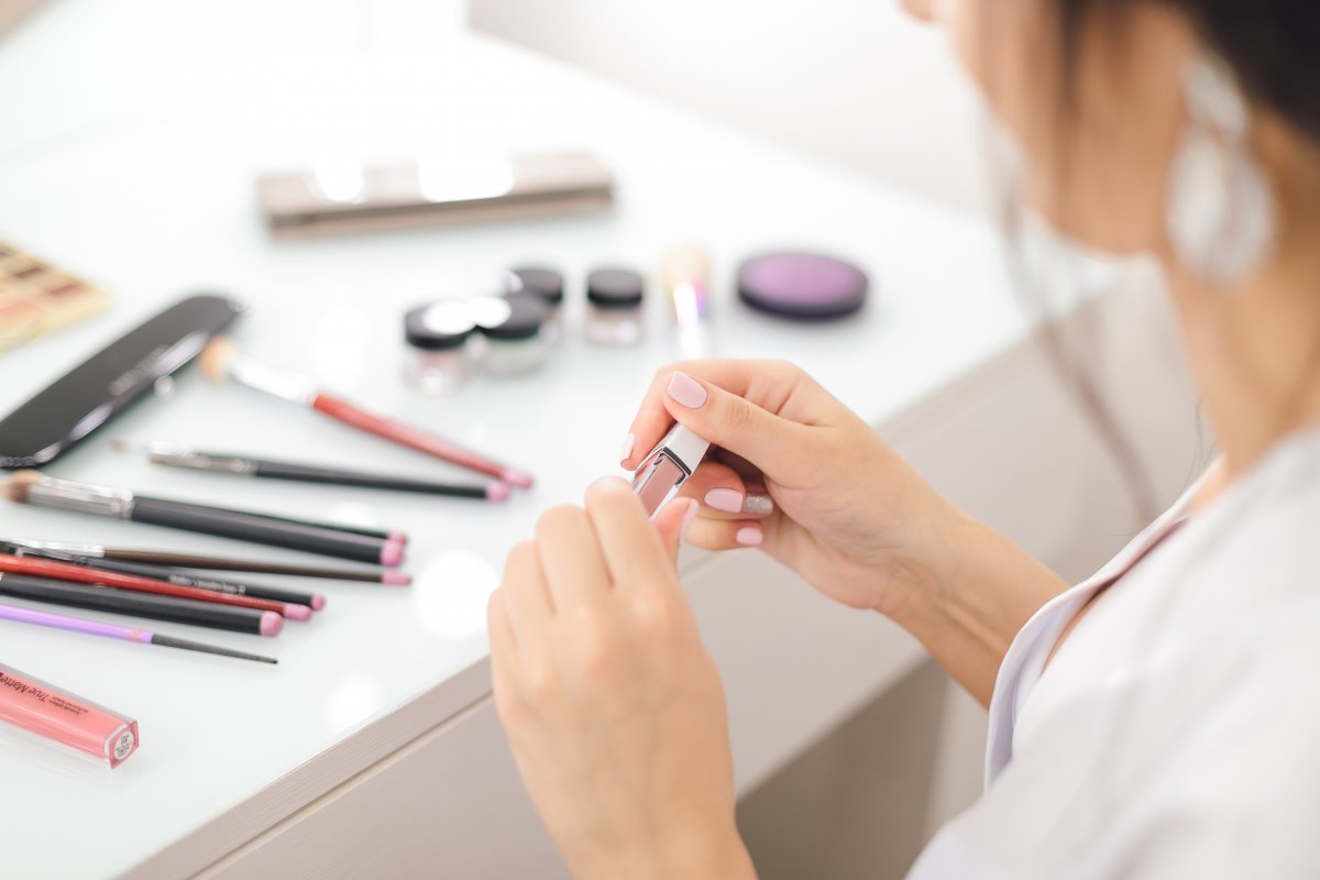 lipstick-cosmetics-woman-stockpack-pixabay.jpg lipstick, cosmetics, woman