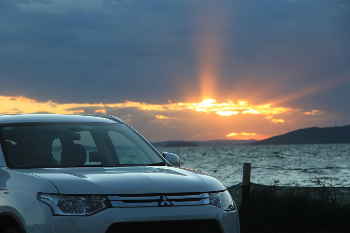 mitsubishi-sunset-outlander-stockpack-pixabay.jpg mitsubishi, sunset, outlander