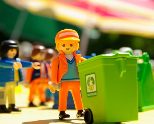 playmobil-toy-garbage-collector-stockpack-pixabay.jpg playmobil, toy, garbage collector