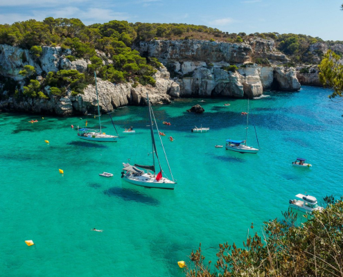 cala macarella, minorca, mar mediterrano