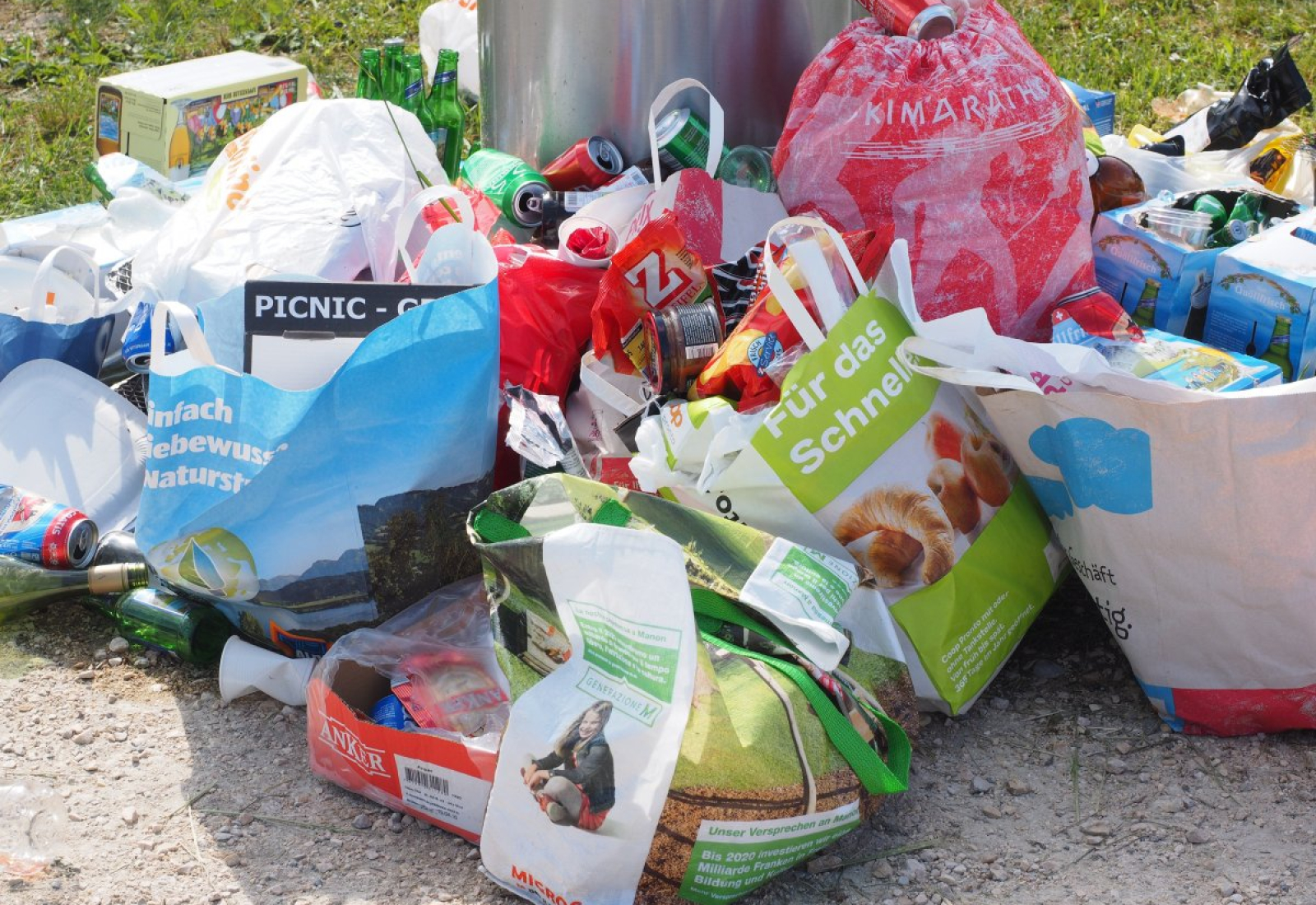 garbage-pollution-waste-stockpack-pixabay.jpg garbage, pollution, waste