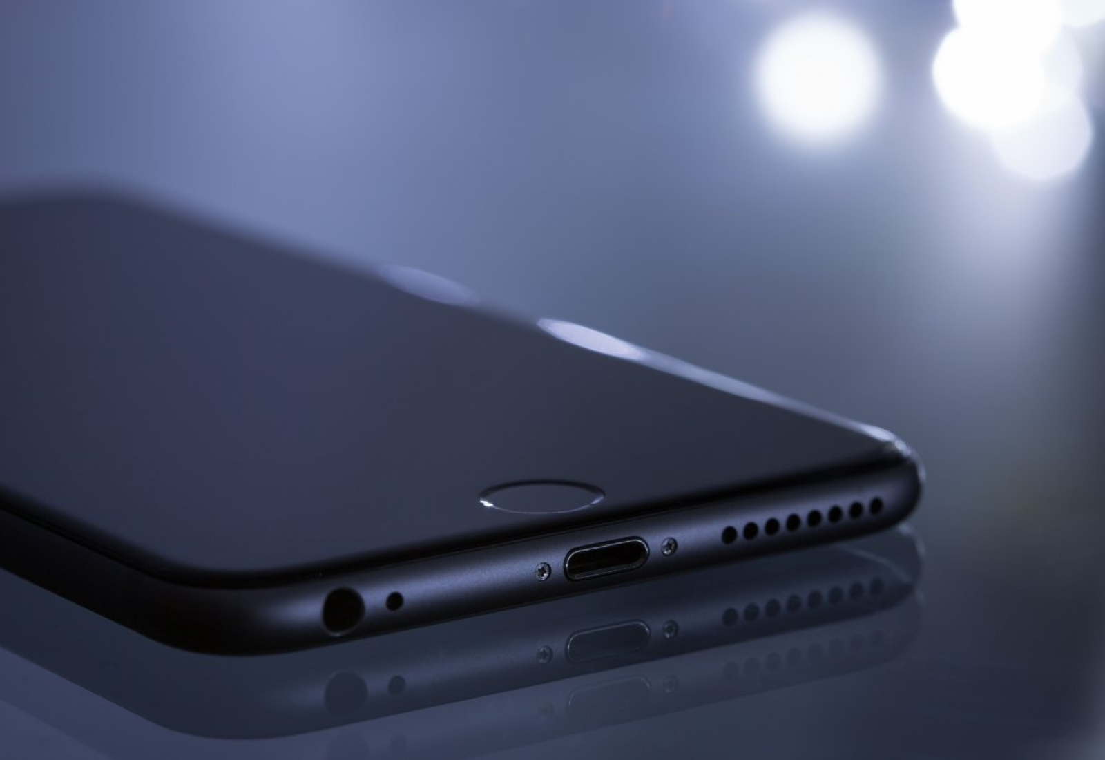 apple-iphone-close-up-stockpack-pixabay.jpg apple, iphone, close up