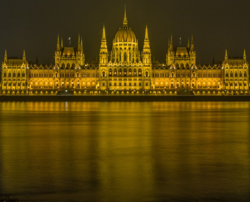 budapest-danube-parliament-stockpack-pixabay.jpg budapest, danube, parliament