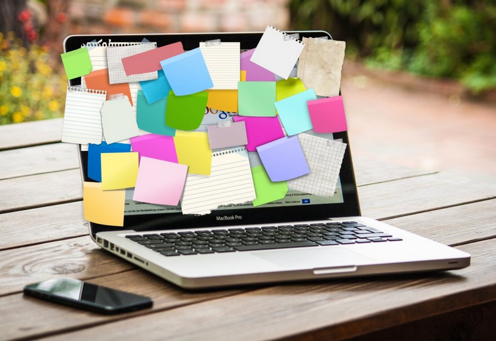 bulletin-board-laptop-computer-stockpack-pixabay.jpg bulletin board, laptop, computer