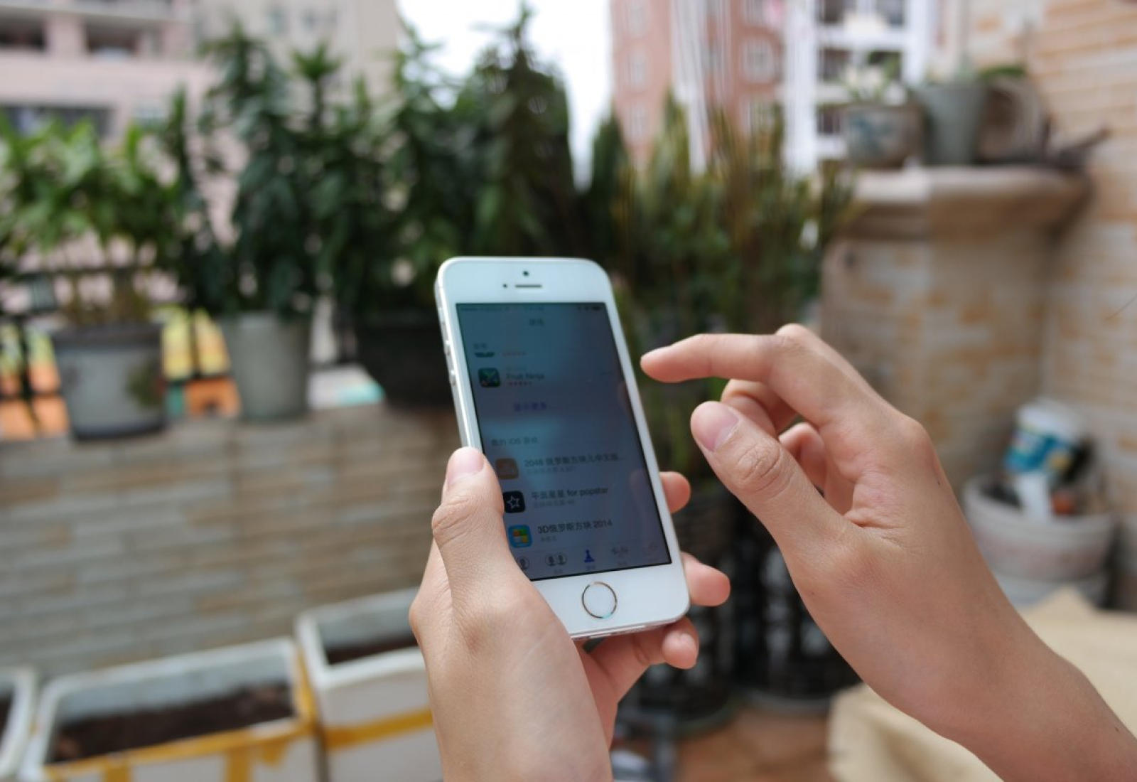 mobile-iphone-apple-stockpack-pixabay.jpg mobile, iphone, apple