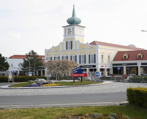 outlet parndorf Outlet Parndorf