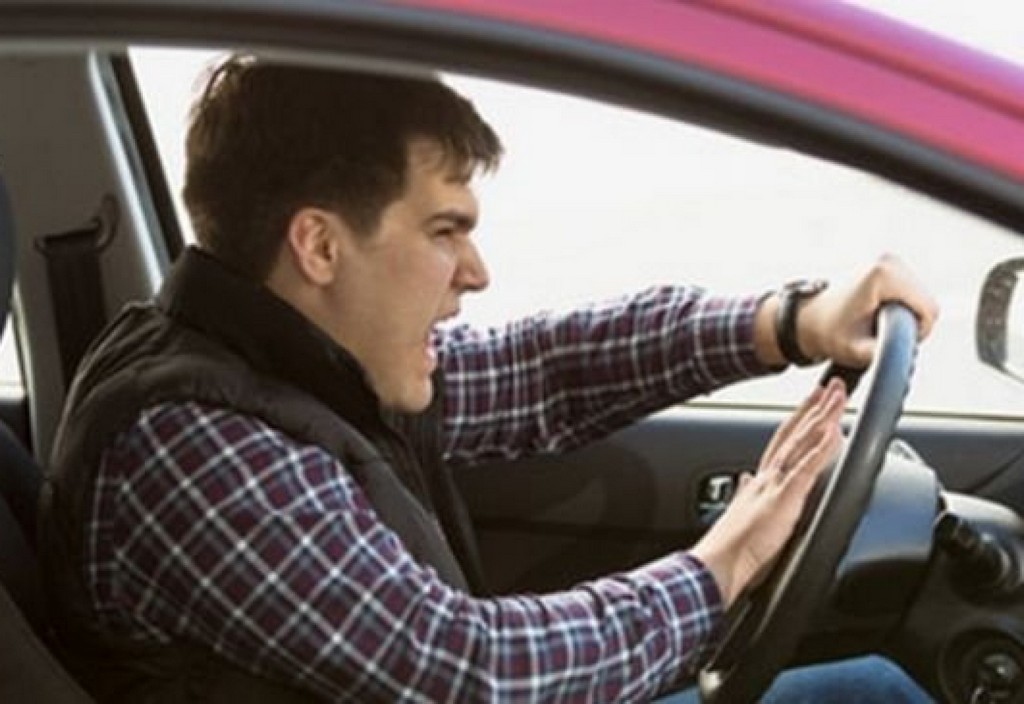 top_techniques_for_dealing_with_aggressive_driving_-_frotcom Top Techniques For Dealing With Aggressive Driving Frotcom