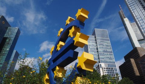 euro-sculpture, euro sign, artwork