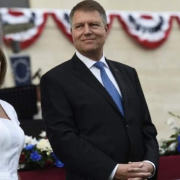 iohannis si carmen Iohannis Si Carmen