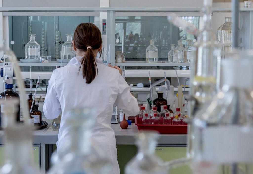 laboratory-analysis-chemistry-stockpack-pixabay.jpg laboratory, analysis, chemistry