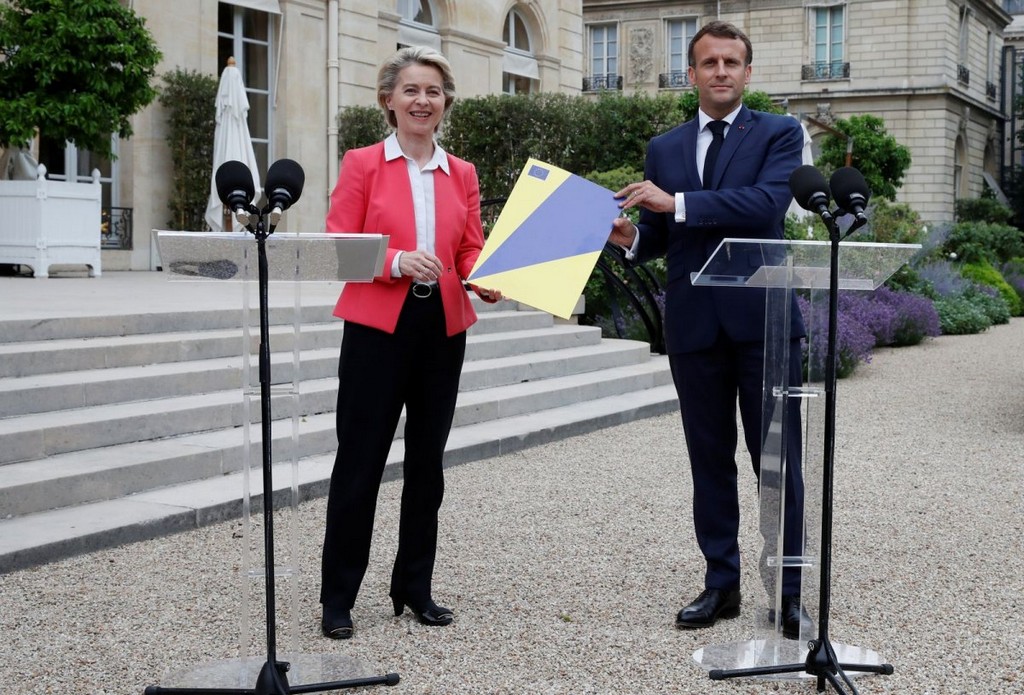 macron vonderleyen Macron Vonderleyen