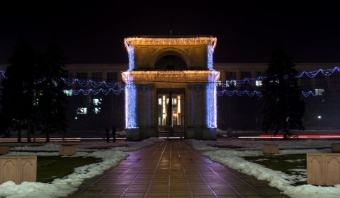 arc de triomphe, central square, chișinău